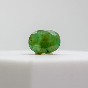 emerald gemstone 4.01 carat