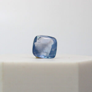 exquisite Blue Sapphire 4.76 carats