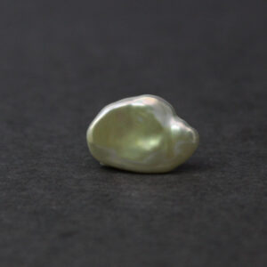 freshwater pearl 4.89 carat
